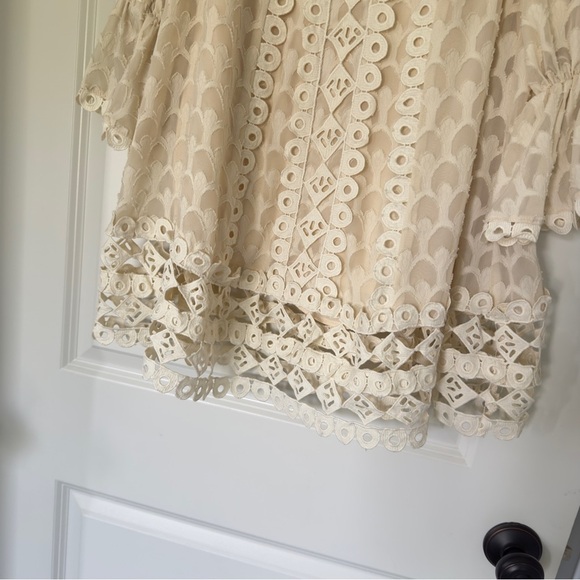 Champagne & Strawberry Elegant Cream  Off-the-shoulder Lace Women's Dress Small - Picture 7 of 9